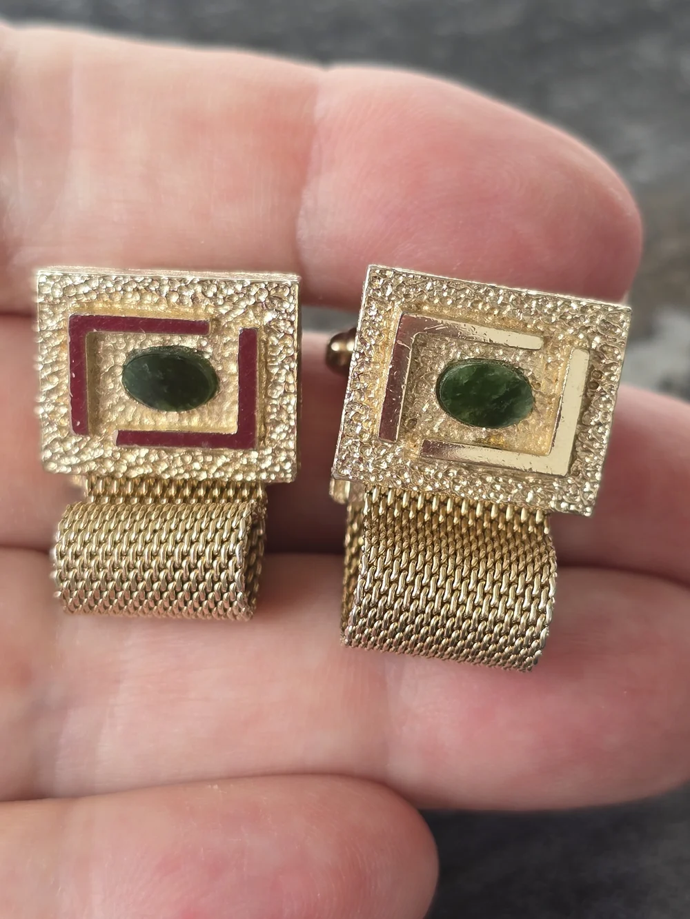 Gold Tone Mens Cuff Links w/ Green Oval Cabochons Gemstones